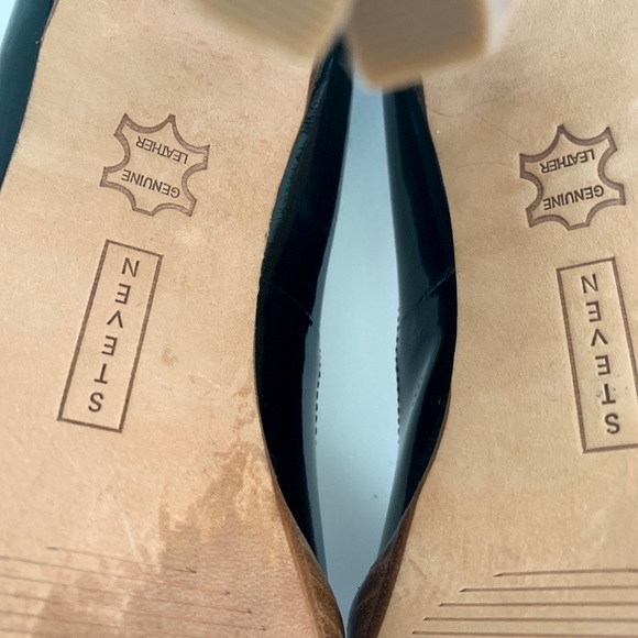 Steven Madden Black Patent Leather Peep Toe Shoes - Picture 5 of 6